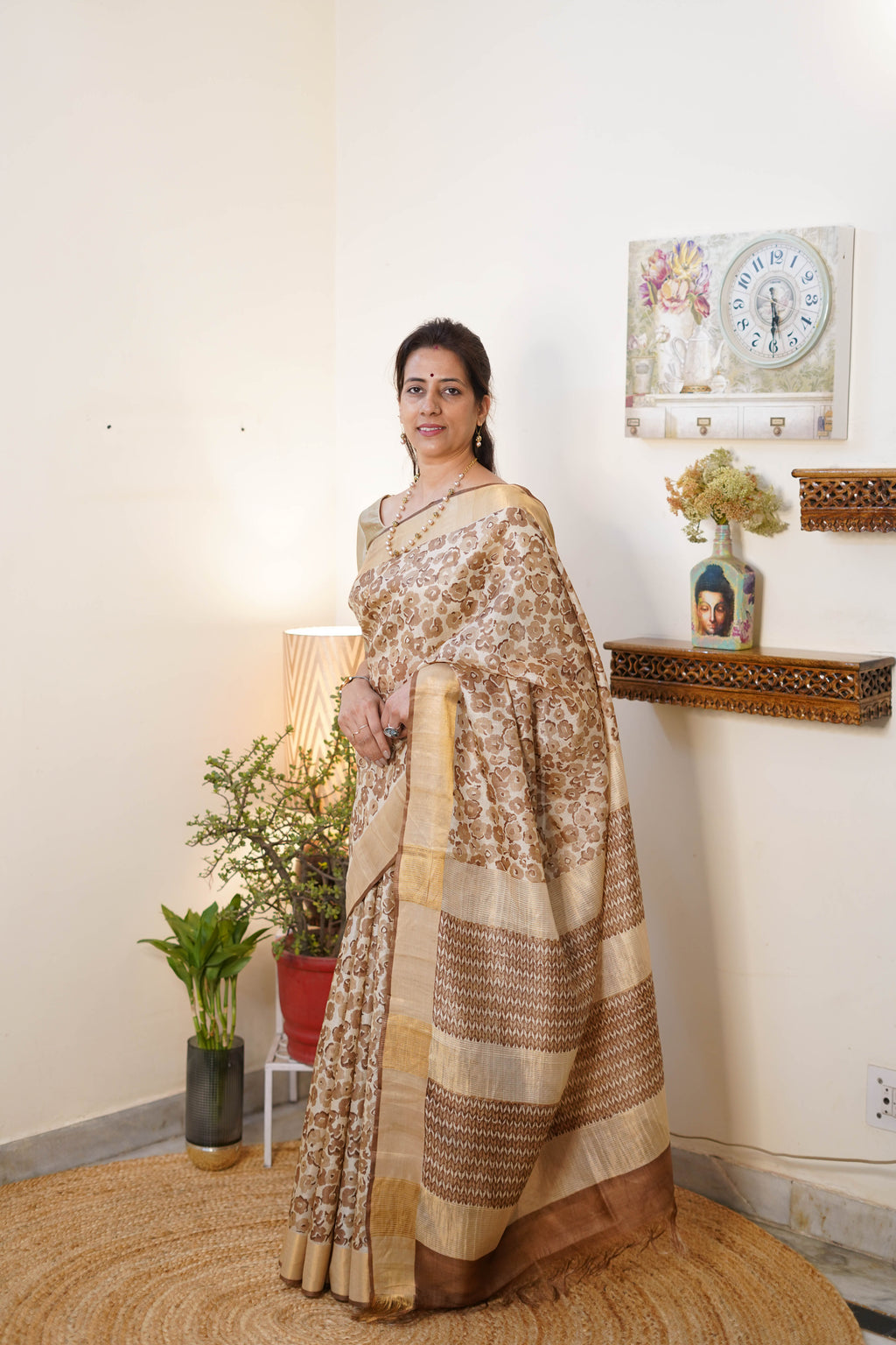Elegant Kosa Silk Saree with Floral Embroidery