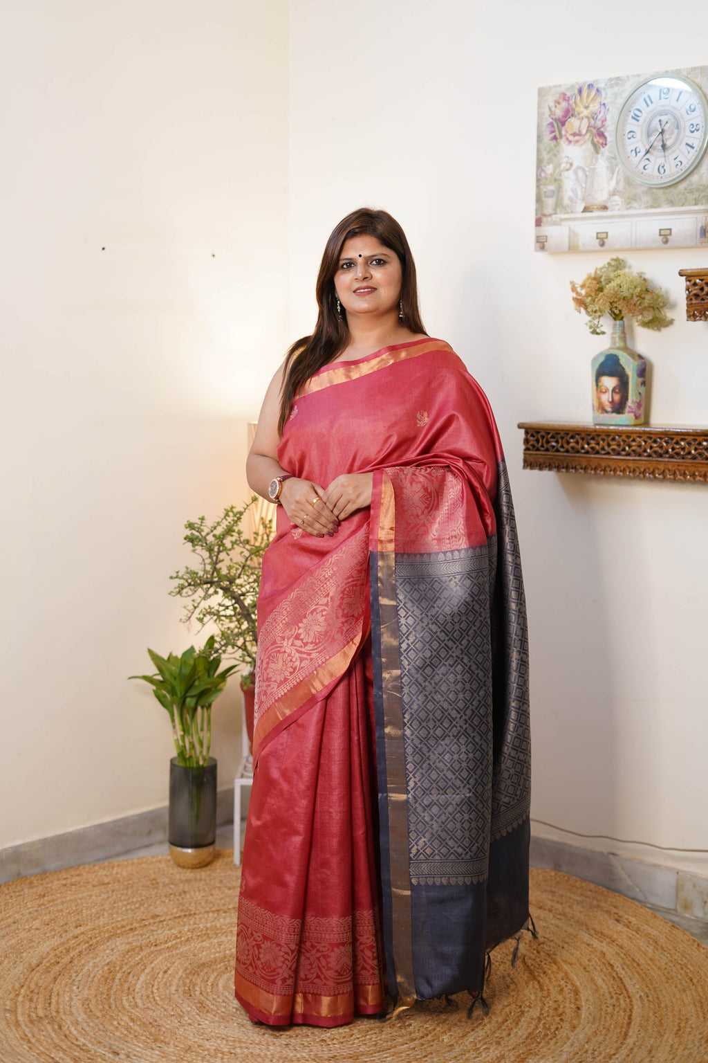 Elegant Kosa Silk Saree in Rich Maroon and Grey with Intricate Border Design
