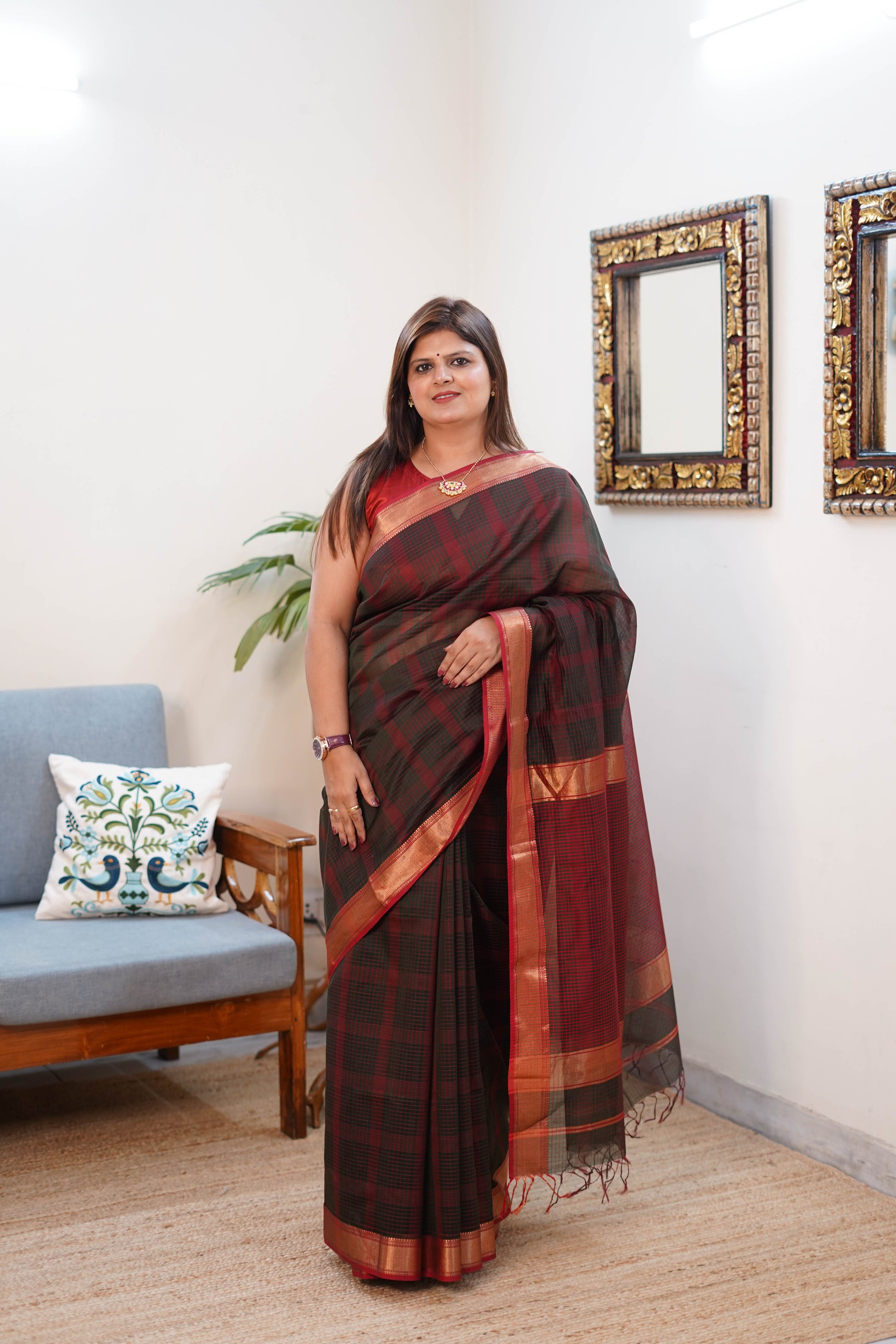 Maheshwari Silk Saree in Red and Black with Golden Border