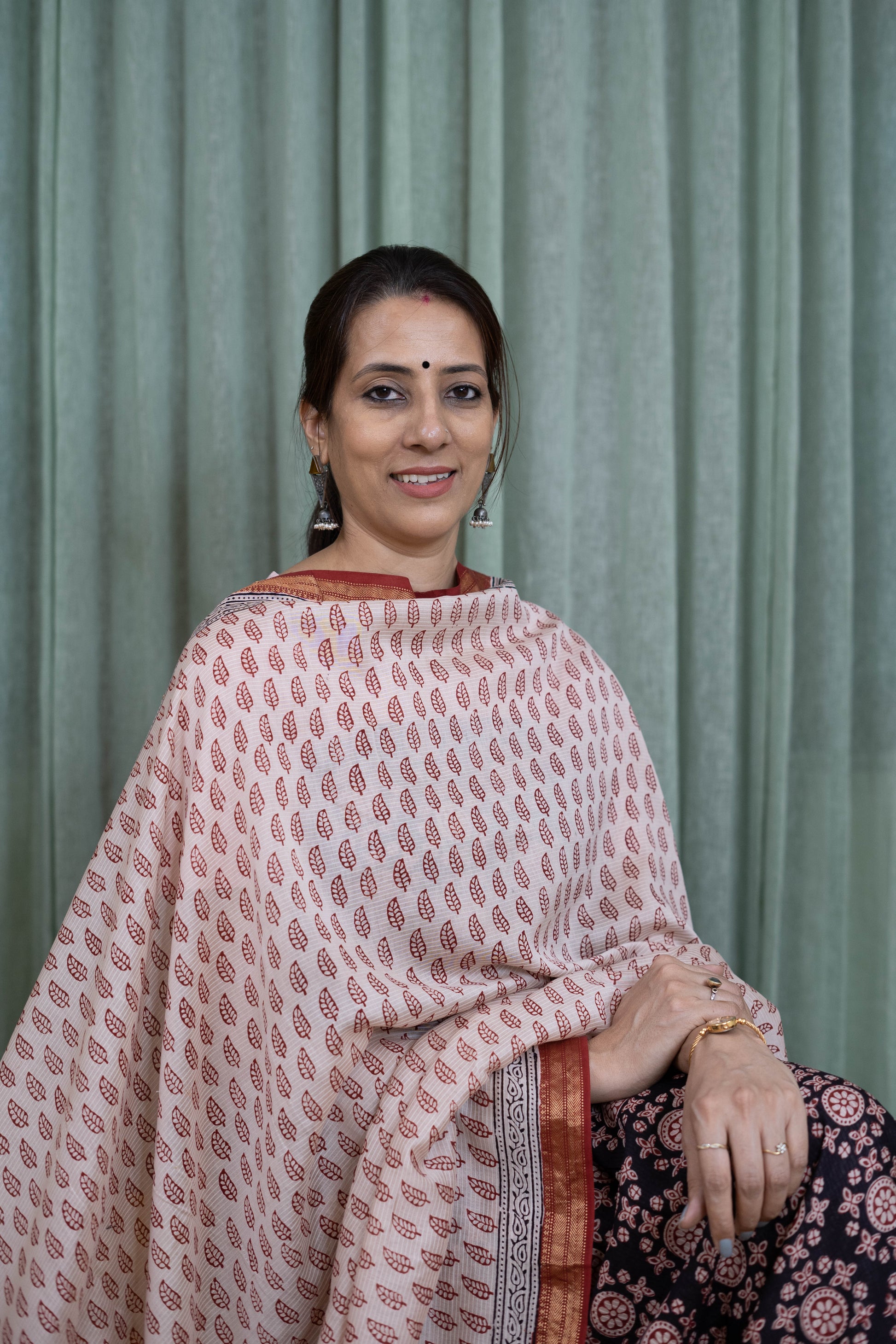 Handblock Bagh Cotton Suit Set – Beige Kurta with Maroon Leaf Print & Black Floral Bottom