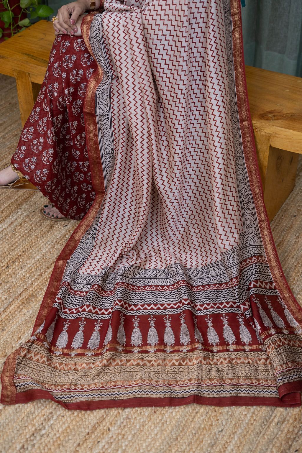 Handblock Bagh Maheshwari Silk Suit Set – Beige Zigzag Kurta with Maroon Floral Bottom