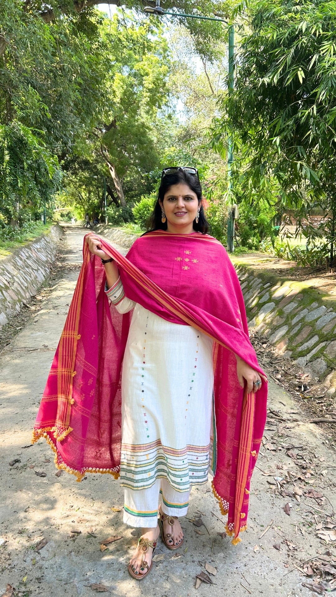 Rani Pink Bhujodi Dupatta